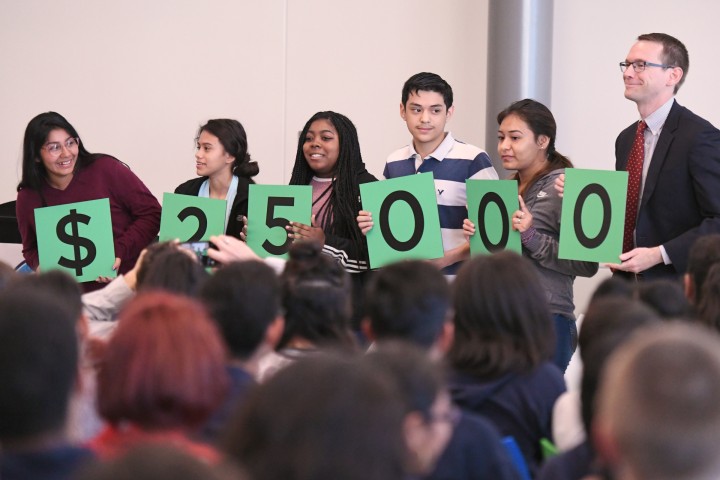 Arlington 2017 students spell 25000