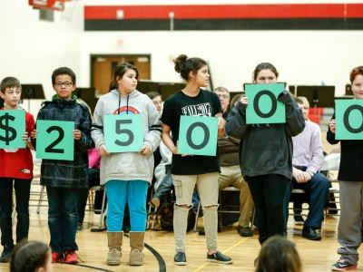 South Sioux City 2017 students spell 25000