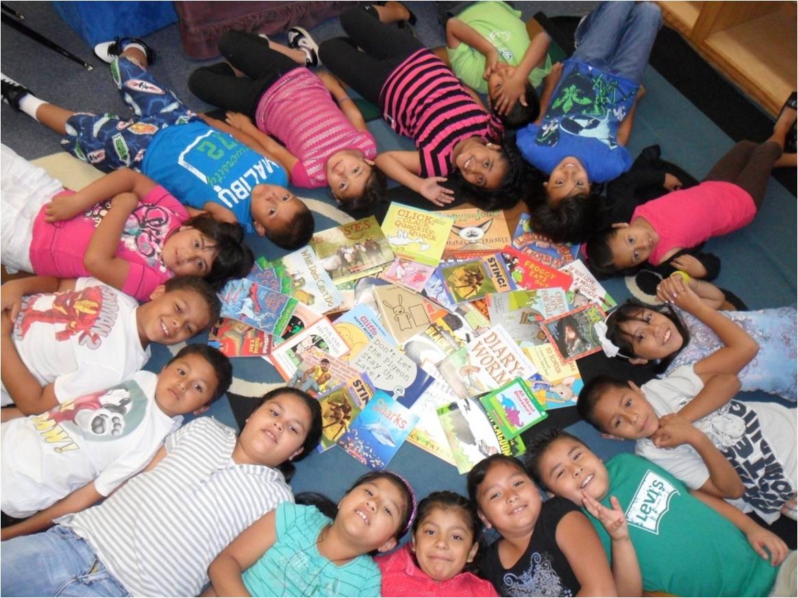 Justin Minkel's students with books for home library project