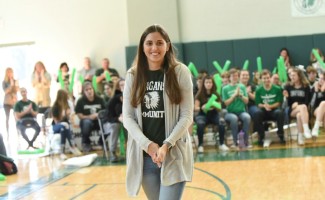 1000w 2019 RI Jennifer Paolantonio ovation