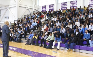 1000w Baruti Kafele talking with students