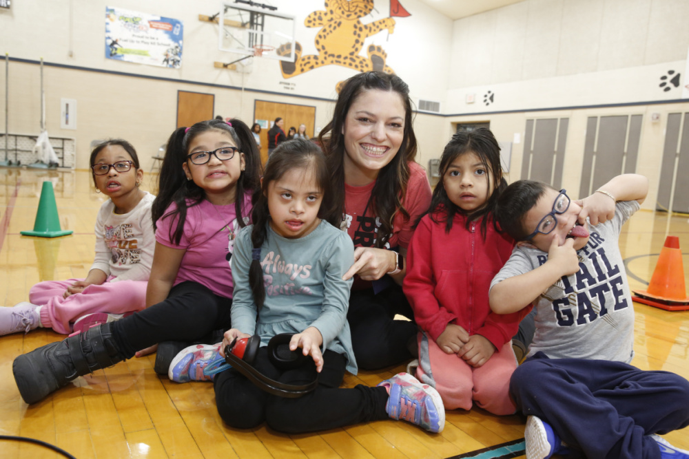 1000w Jefferson Lisa Moody students