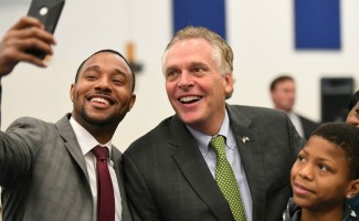 1000w Richmond 2017 Ryan James Terry McAuliffe selfie