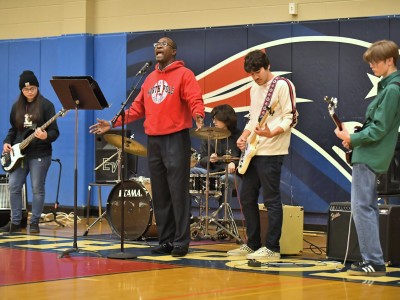2019 AK band