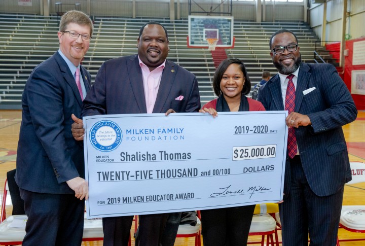 2019 AR Shalisha Thomas dignitaries 1