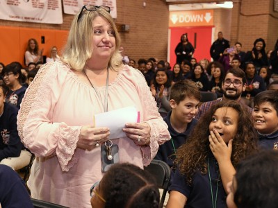 2019 LA Adams Jennifer Williams reaction 2