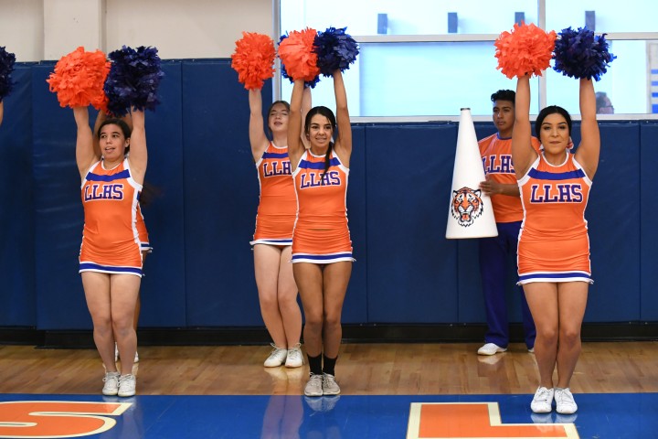 2019 NM cheerleaders