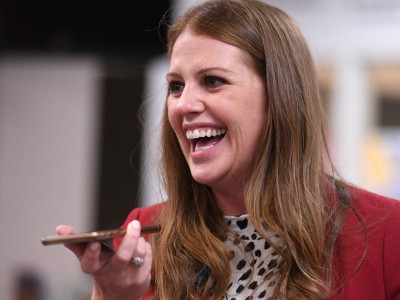 2019 OK Brooke Lee calls husband