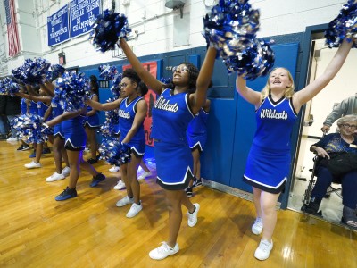 2019 VA cheerleaders