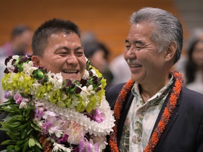 Aiea 2017 Ken Kang David Ige ovation