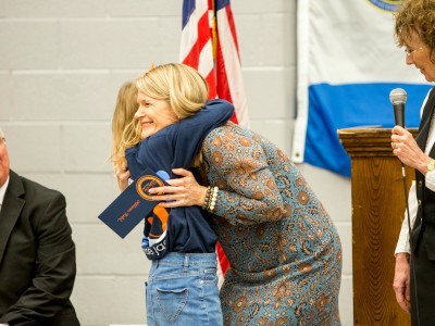Allison Ruhl hugs daughter