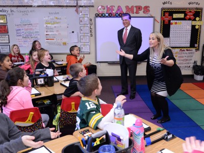 Amy Stanislowski demonstrates teaching