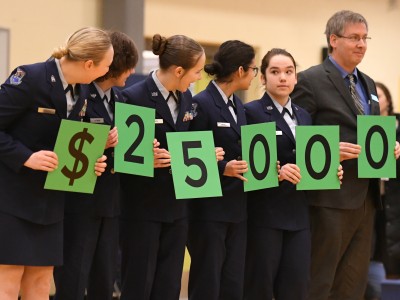 Anchorage 2017 students spell 25000
