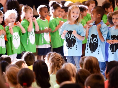 Angie Sigmon students singing