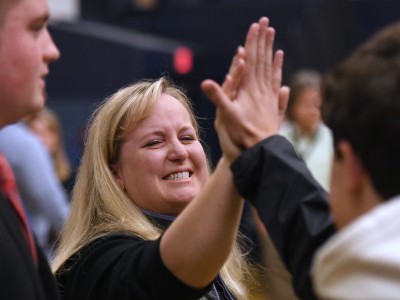 Bend 2017 Andria Lindsey high five