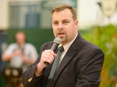 Chandler Smith addresses assembly