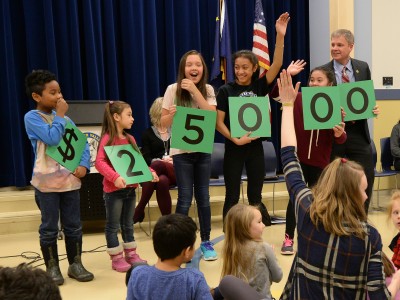Chester Valley students spell 25000