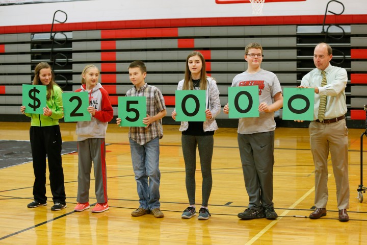 Decatur 2017 students spell 25000