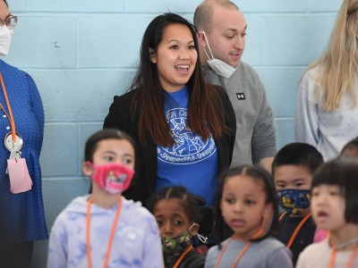 Donovan Taylor Thai singing with students