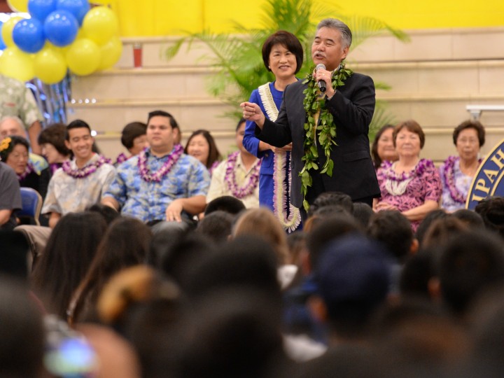 Governor David Ige addresses assembly