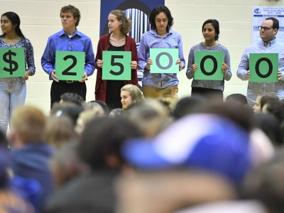 Grandview 2017 students spell 25000