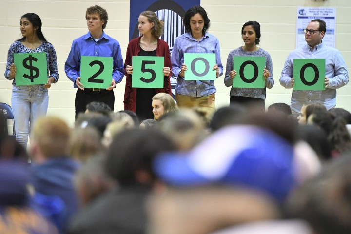 Grandview 2017 students spell 25000