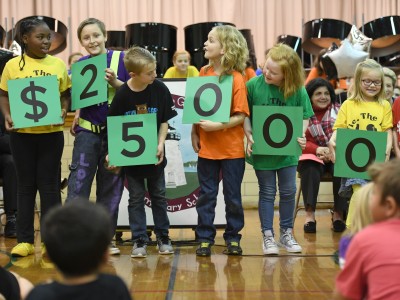 Havre de Grace students spell 25000