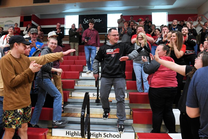 Highland Dane Beorchia high five