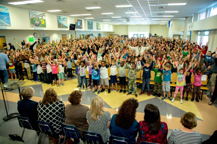 Jamerson students perform school song