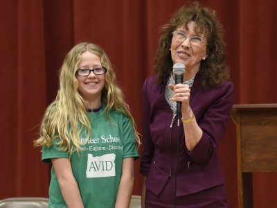 Jane Foley with Pioneer student 3