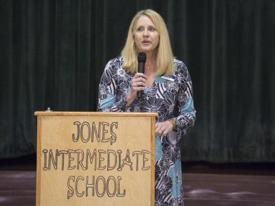 Jones Intermediate principal Sherry Cox