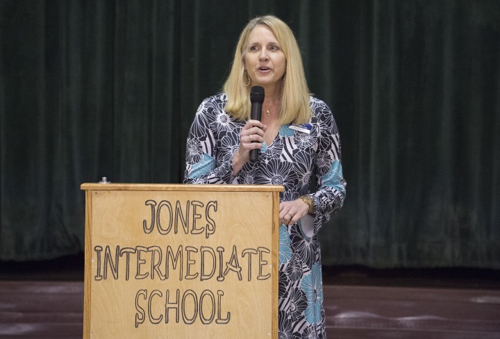 Jones Intermediate principal Sherry Cox