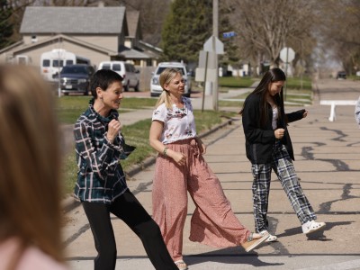 LDNE Katie Mace leads exercises