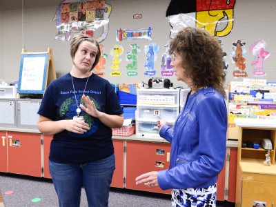 LeeAnna Rabine in class with Jane Foley