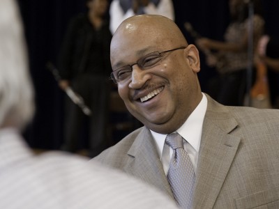 nn09_nj_newark_kafele_076199.jpg