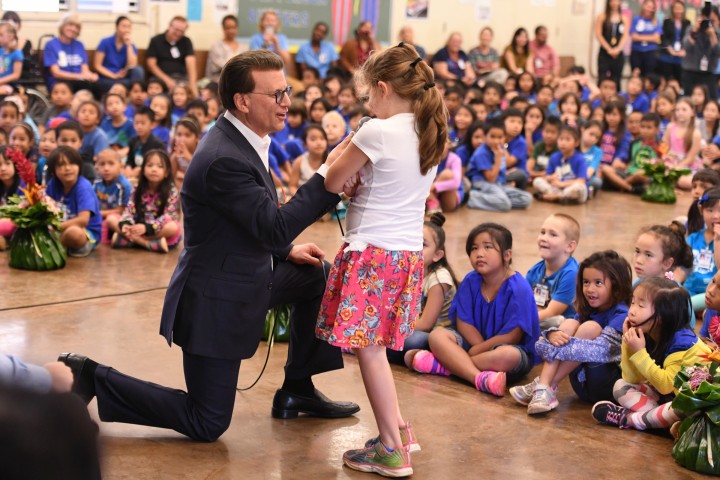 Lowell Milken with Jefferson Elementary student