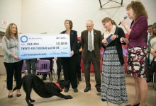 Maize 2017 Heidi Albin check with dog