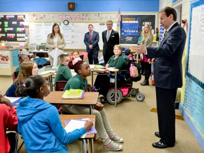 Melonee Ginn Dr Mick Zais in classroom