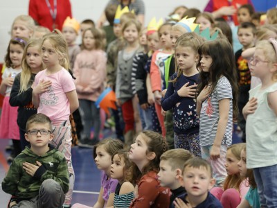 Midvale students pledge