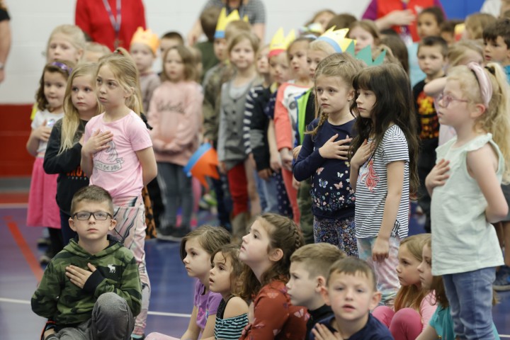 Midvale students pledge