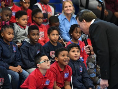 New Orleans 2017 Lowell Milken talks with students