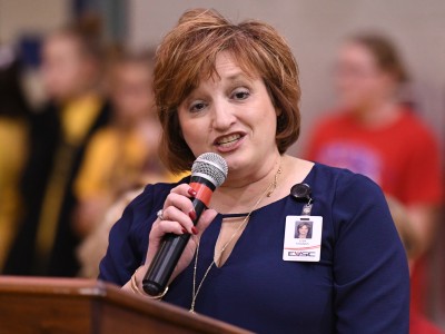 Oak Hill Principal Lisa Shanks