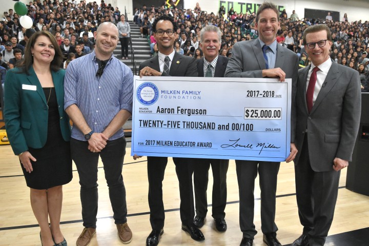 Oxnard 2017 Aaron Ferguson check with dignitaries