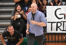 Oxnard 2017 Aaron Ferguson walks to front Pacifica