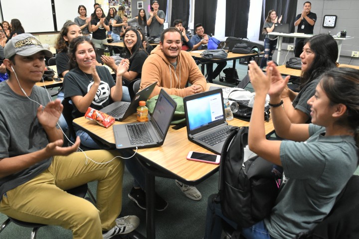 Oxnard 2017 Pacifica Academy of Business students cheer