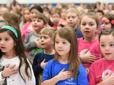 Rim Rock Elementary students pledge of allegiance