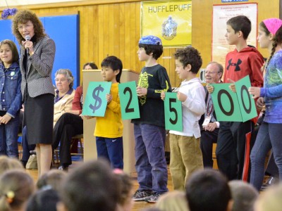 Roseann Maurantonio 2500 signs