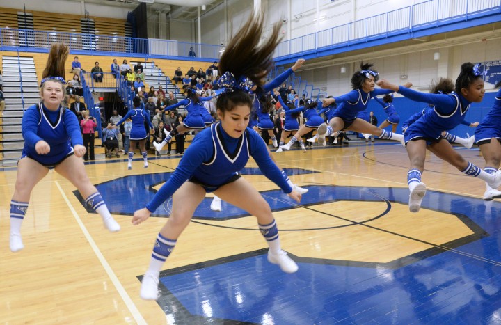 Shortridge HS cheerleaders