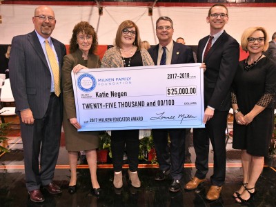 Slaton 2017 Katie Negen check dignitaries