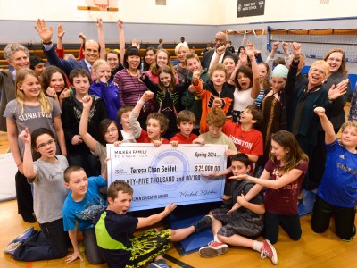 Teresa Chan Seidel group with students